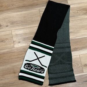 Marquise Bears Hockey Green Knit Scarf